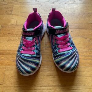 Girl sneakers size 12 sketcher